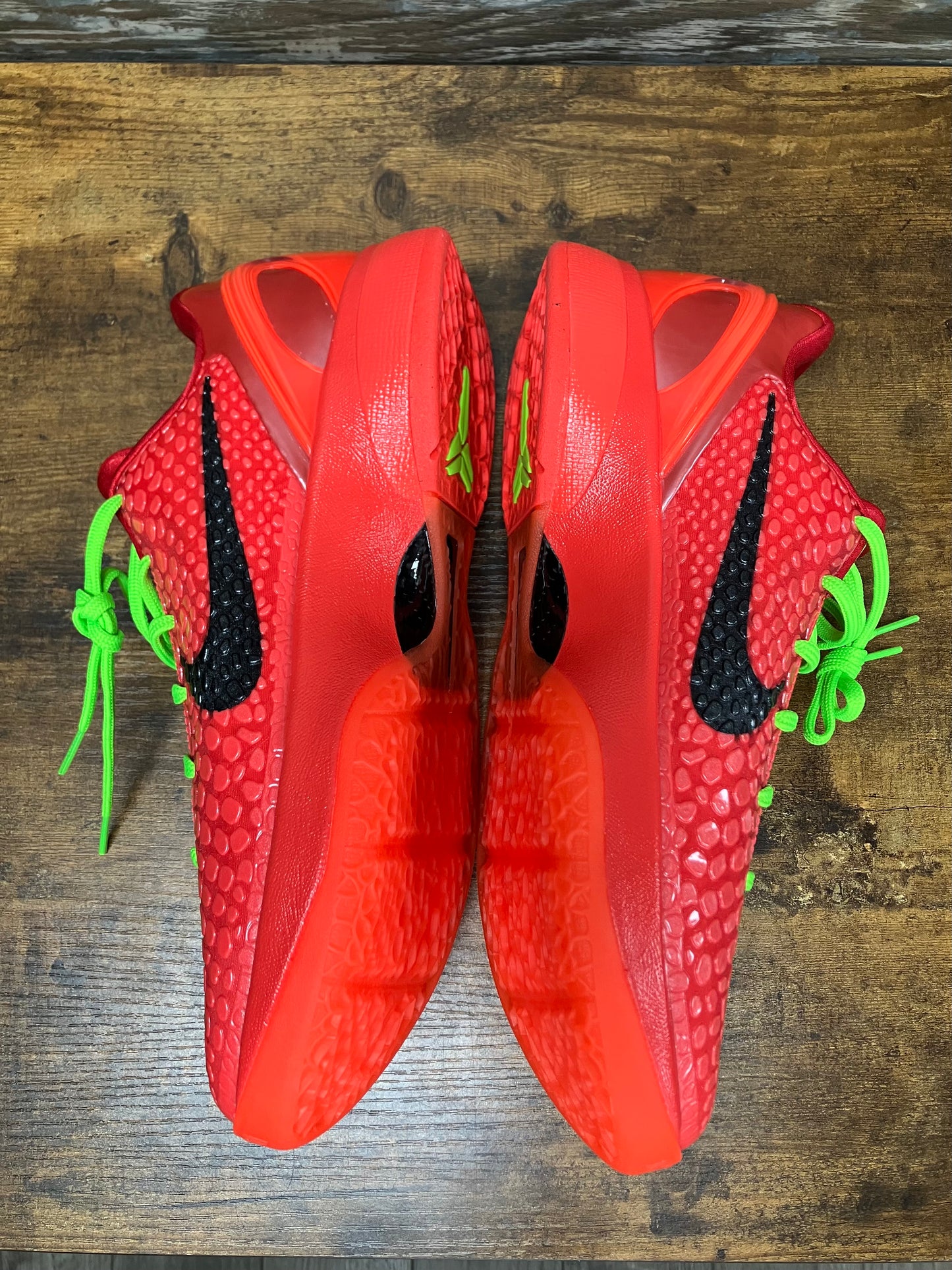 11-Kobe 6 Proto Reverse Grinch