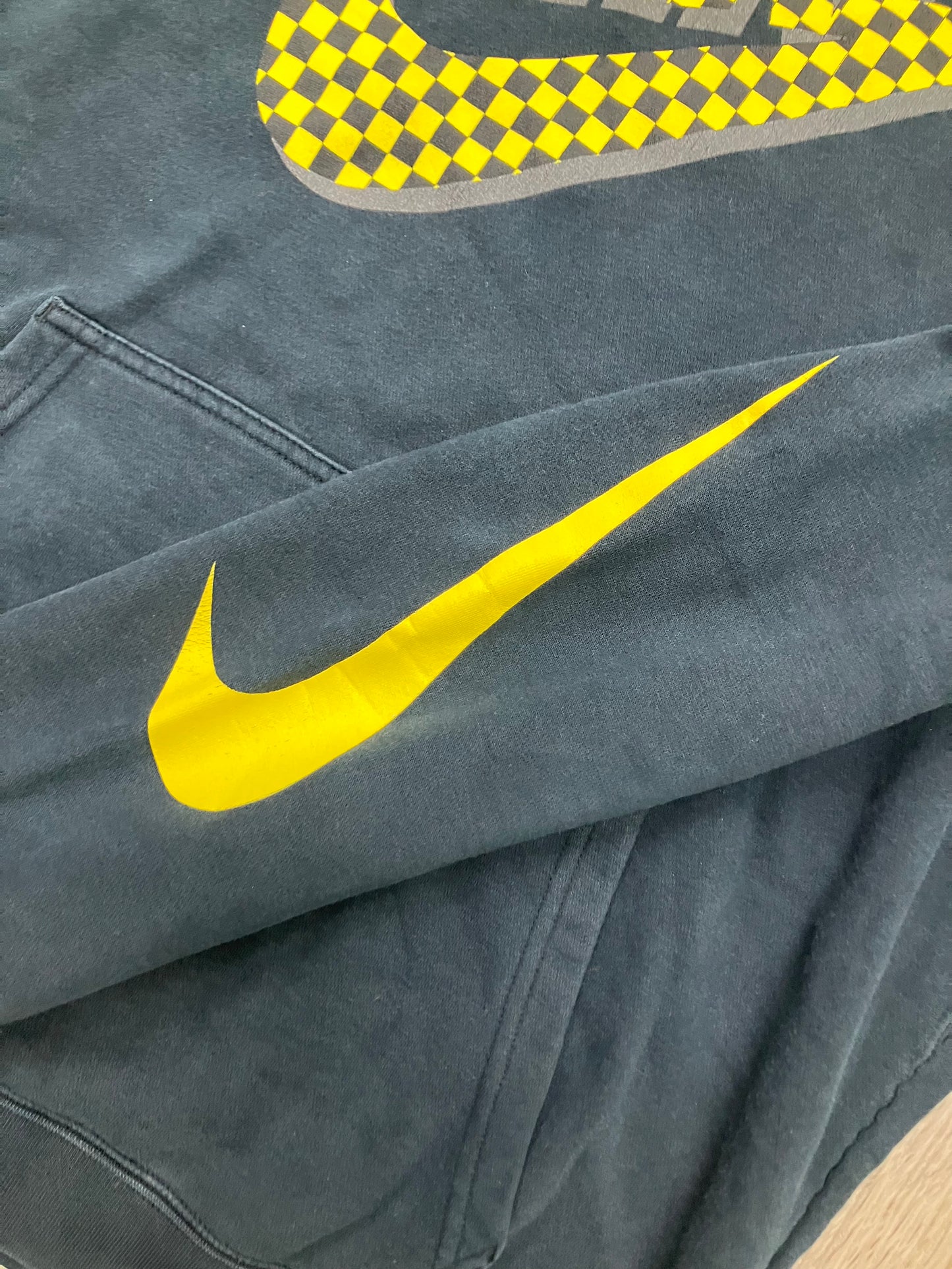 Nike Black/Yellow Hoodie Size L