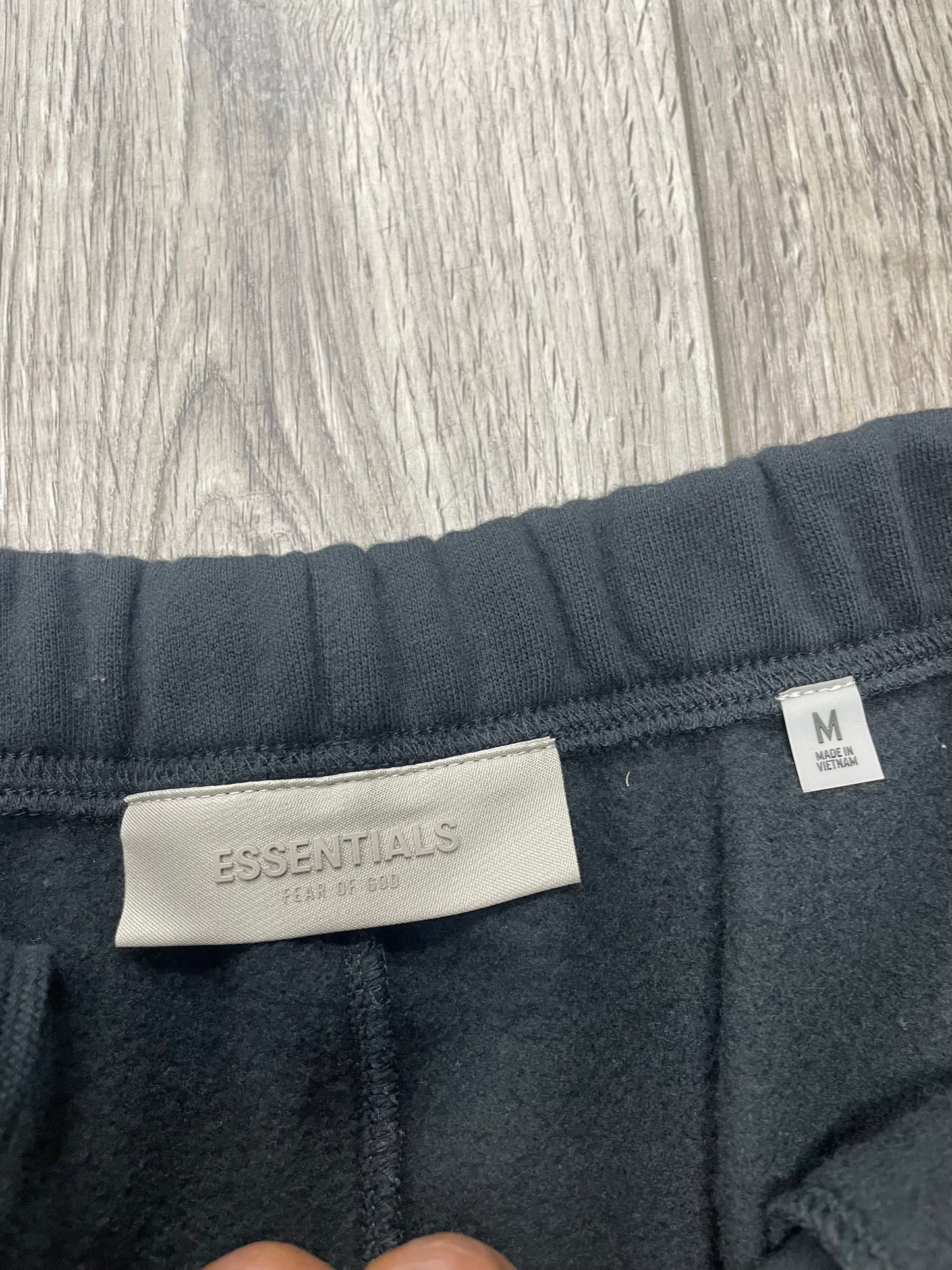 M-Fear of God Essentials Stretch Limo Sweatshort