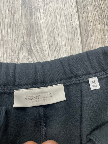 M-Fear of God Essentials Stretch Limo Sweatshort