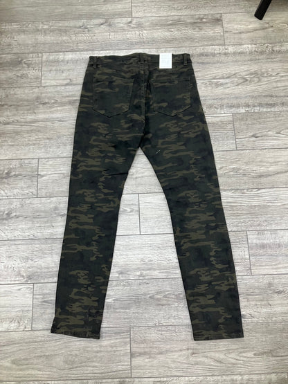 Blind Trust Slim Fit Camo Pants Size 34x32