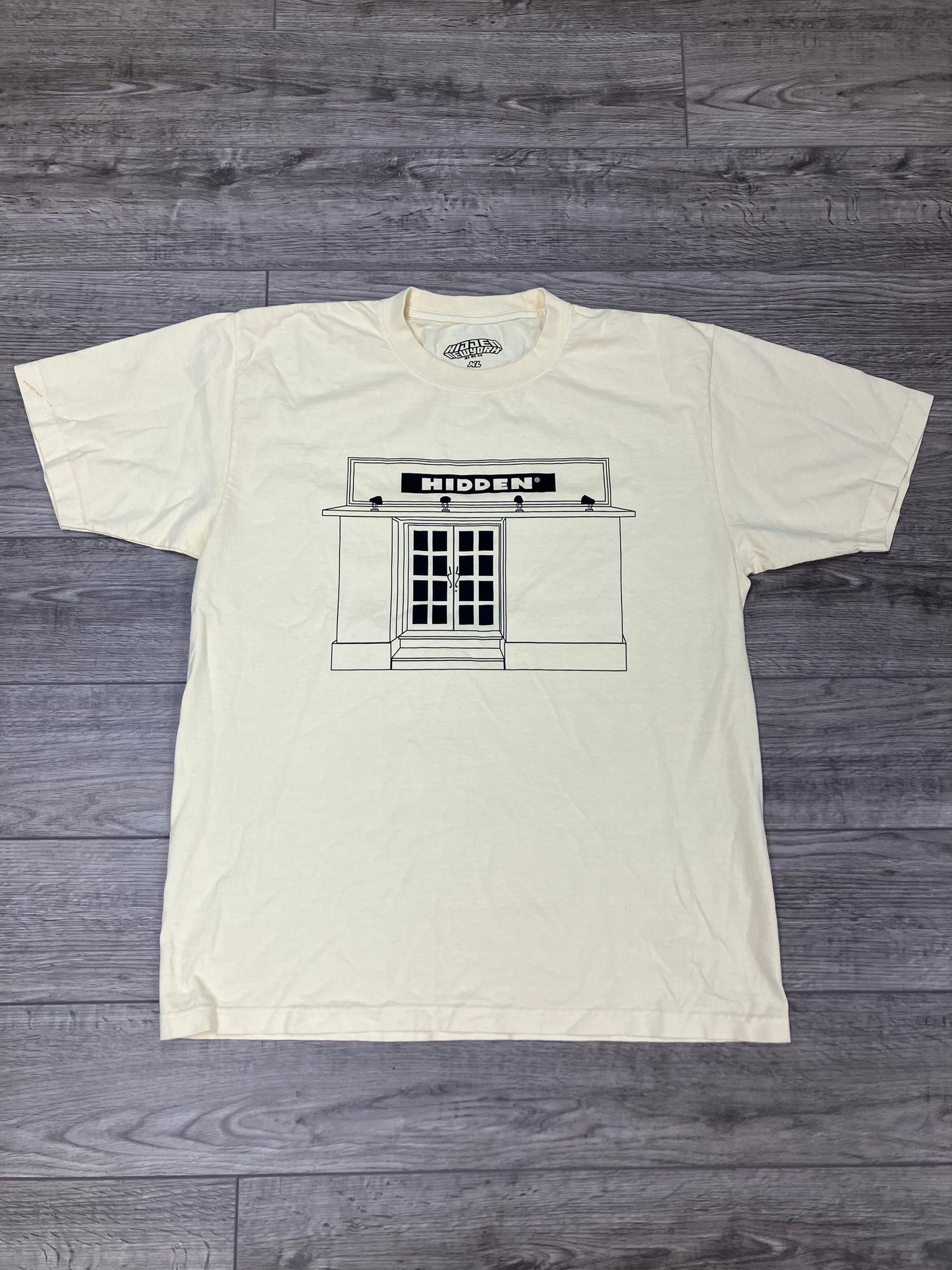 Hidden NY Storefront Tee Size XL