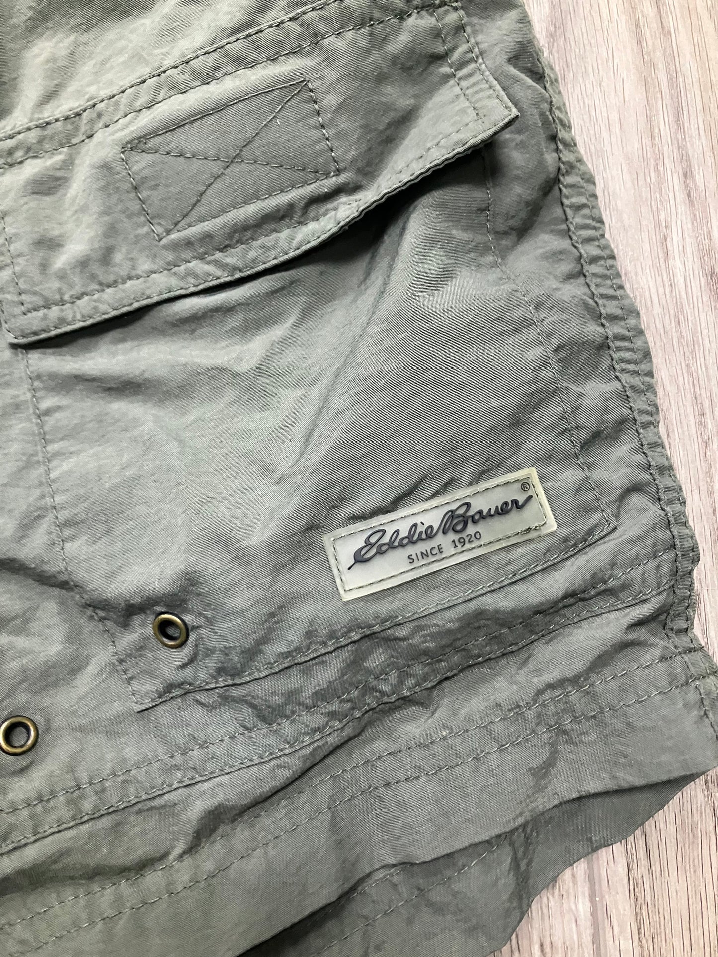 Eddie Bauer Olive Cargo Shorts Size L