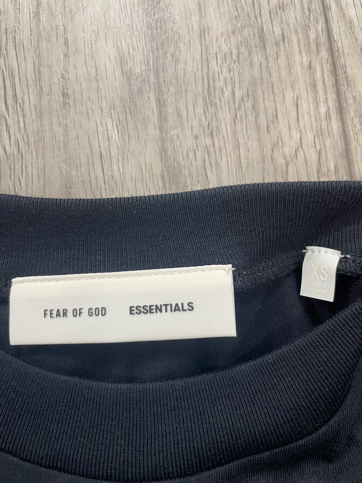 XS-Fear of God Essentials Jet Black Tee