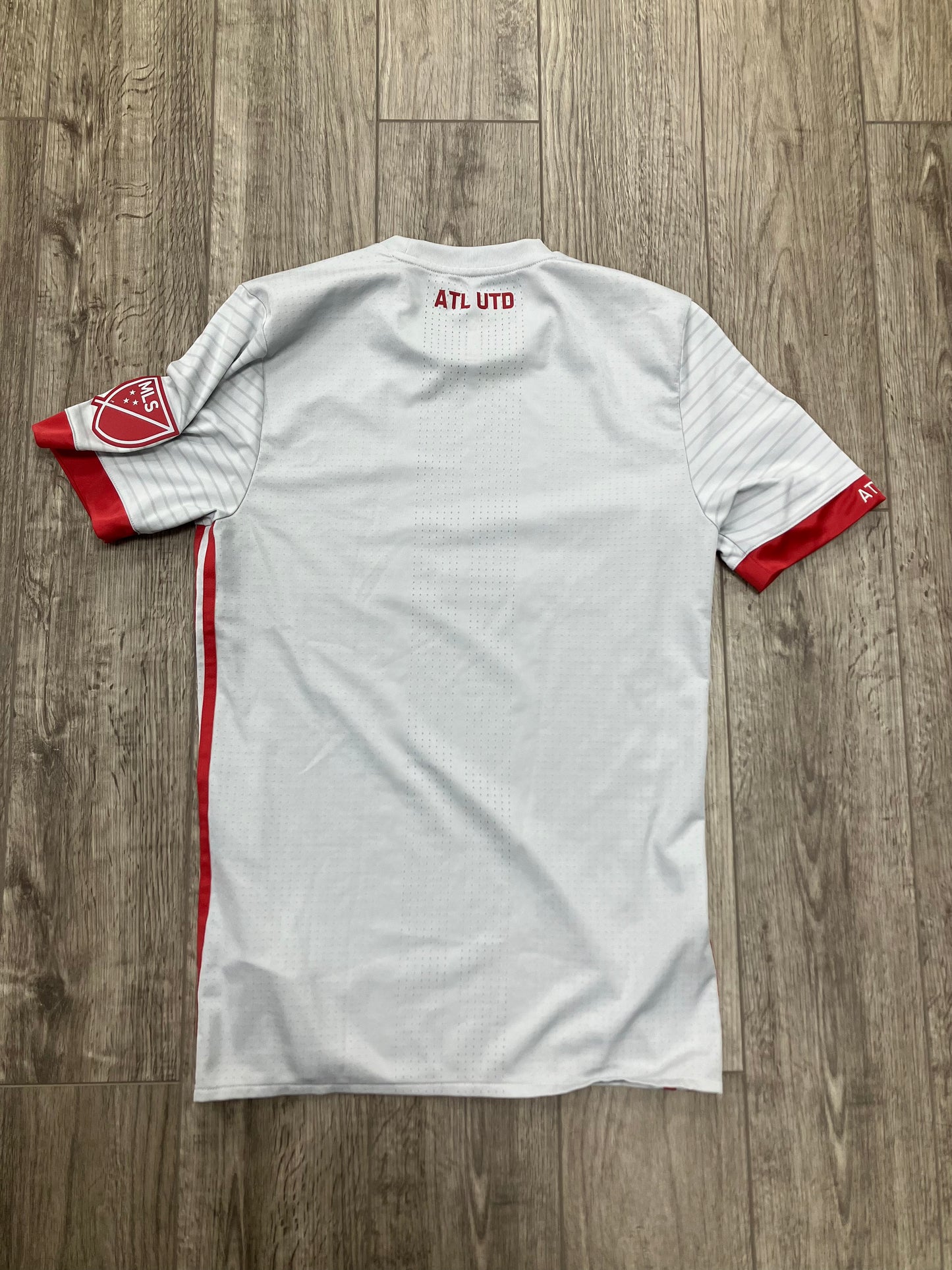 Atlanta United Grey Jersey Size M