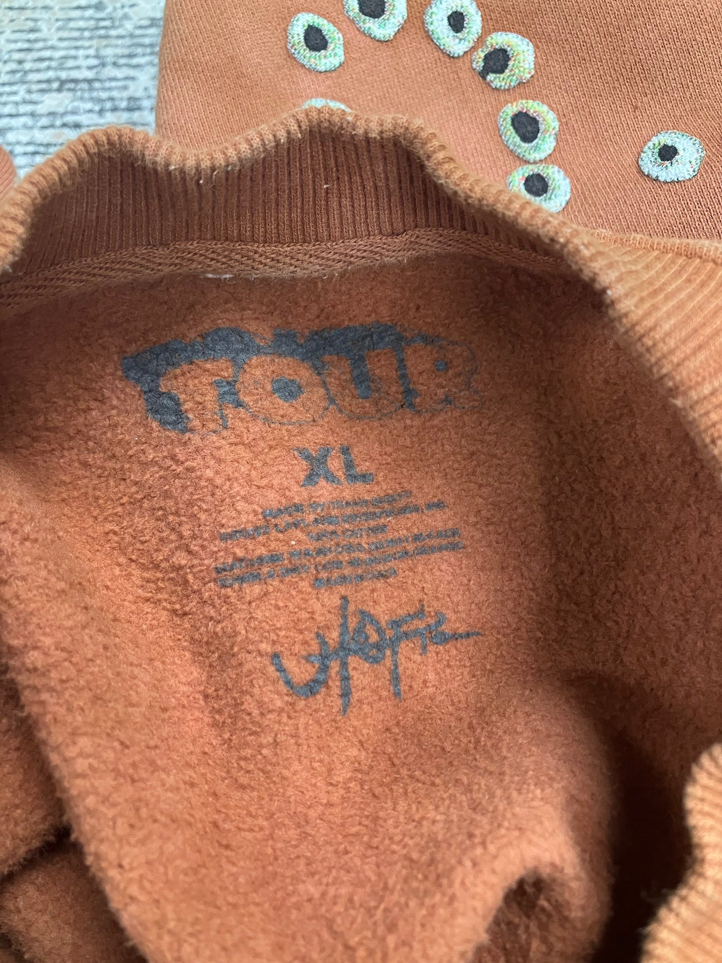 XL-Utopia Tour Crewneck