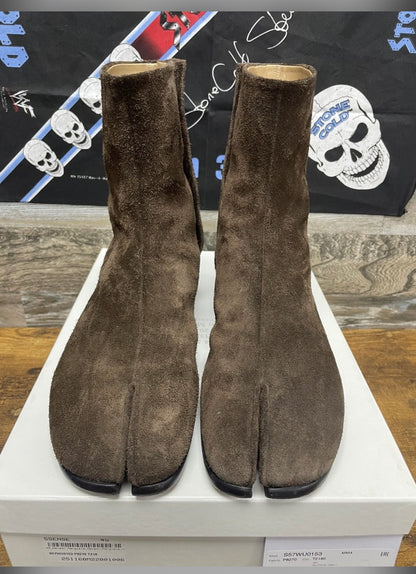 45/12-Maison Margiela Brown Suede Heel Boot