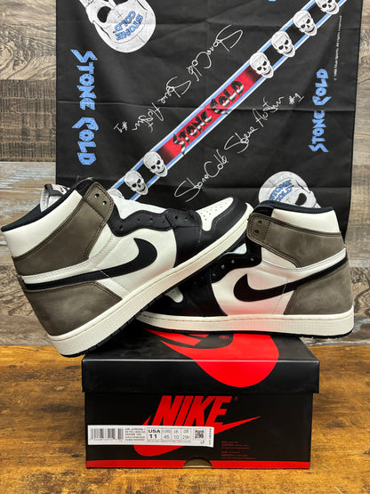 11 - Air Jordan 1 High Mocha