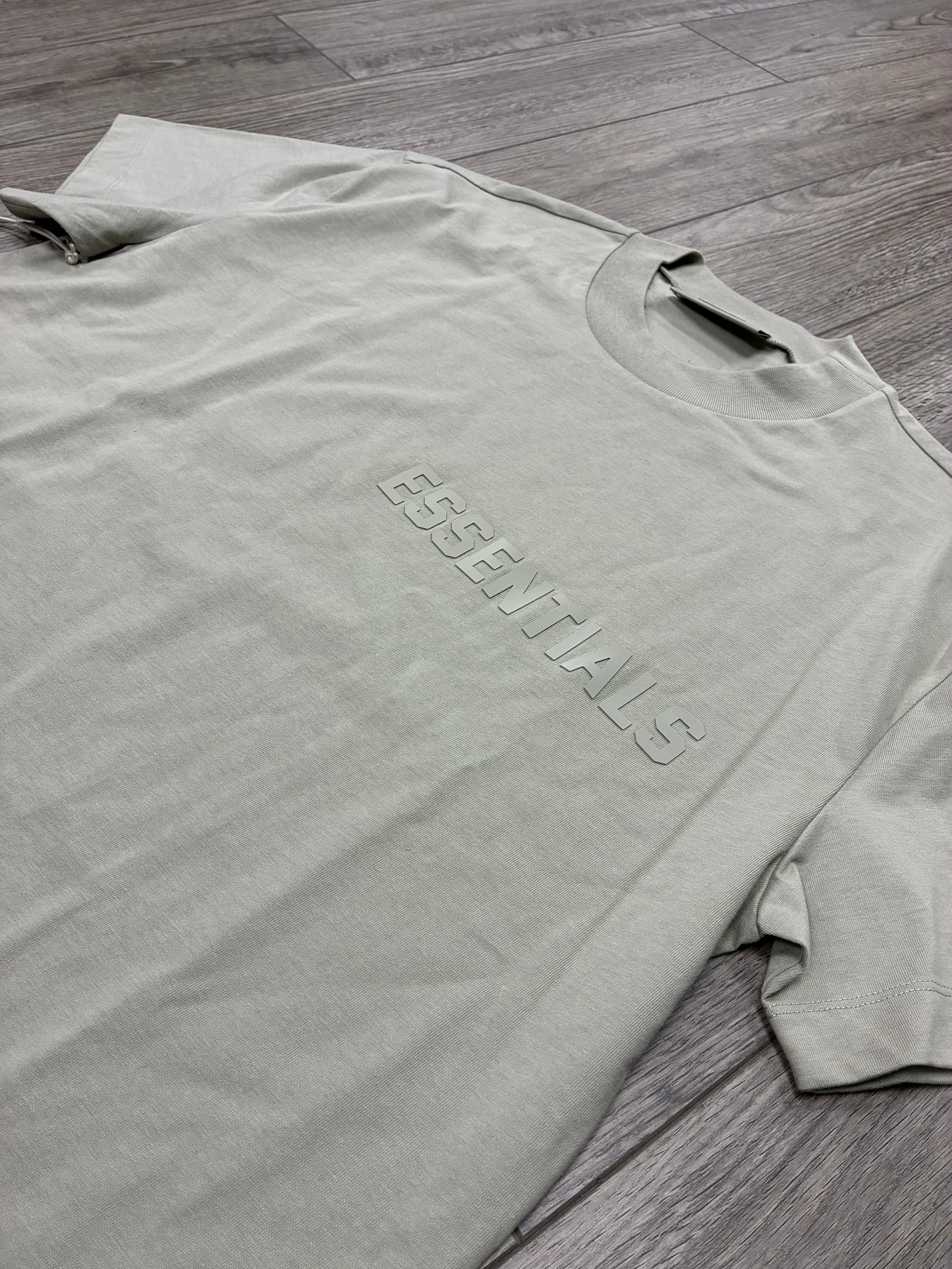 M - Fear Of God Essentials Beige Logo Shirt