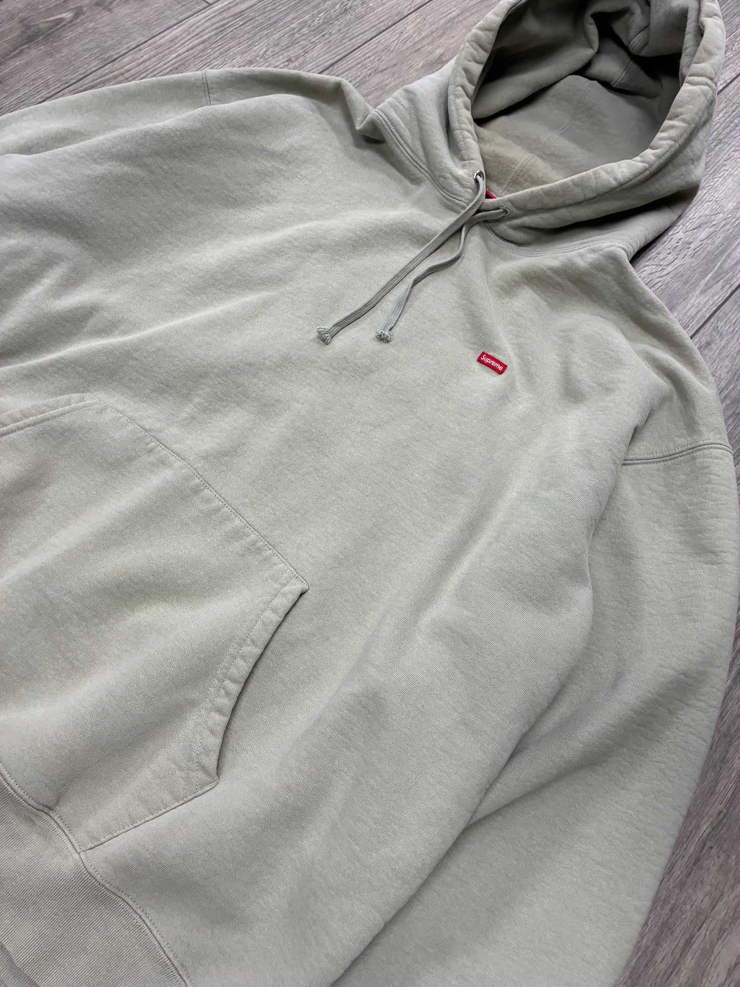 2XL - Supreme Small Box Hooded Sweatshirt