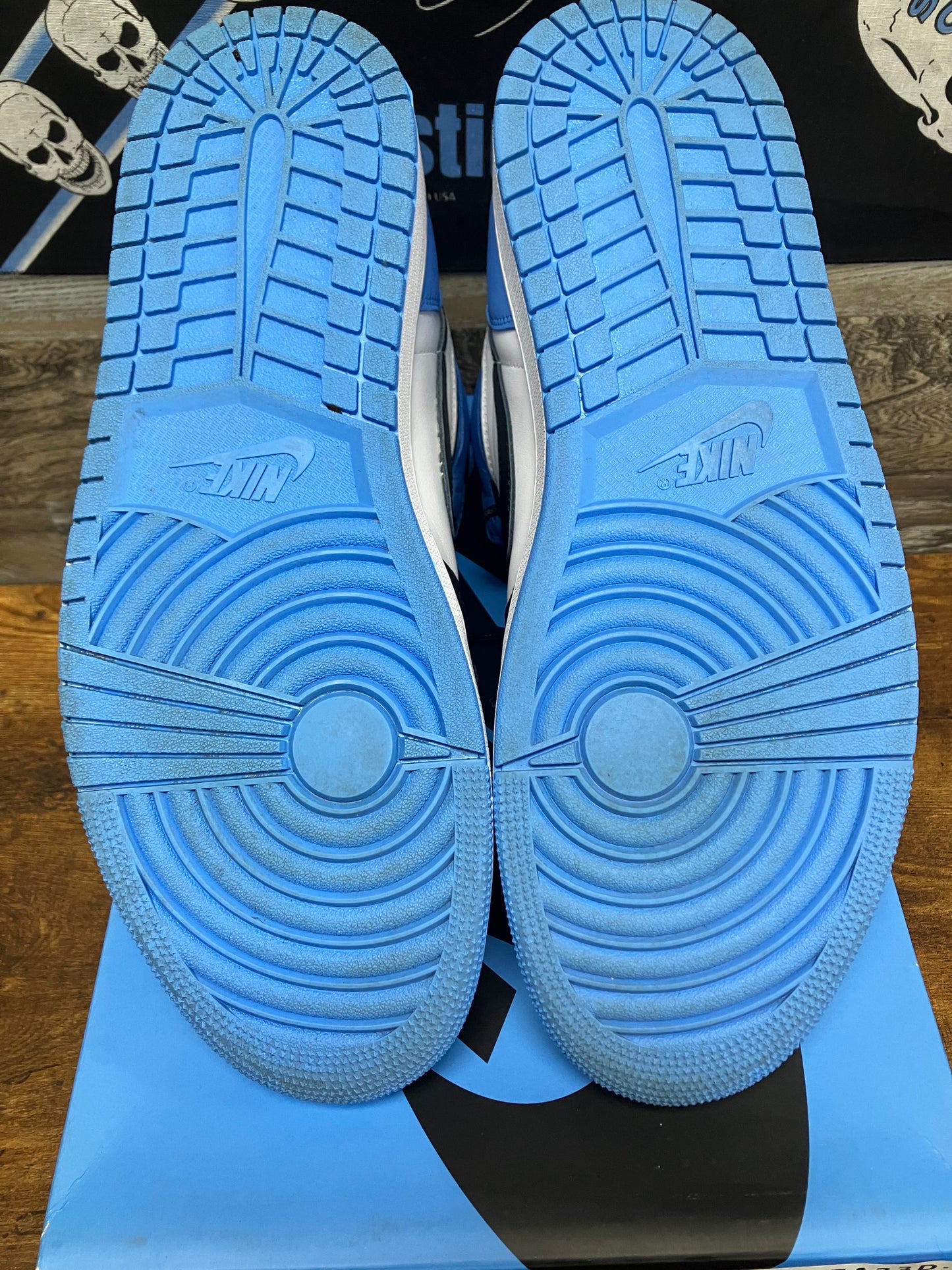 13-Jordan 1 Retro High OG UNC Toe