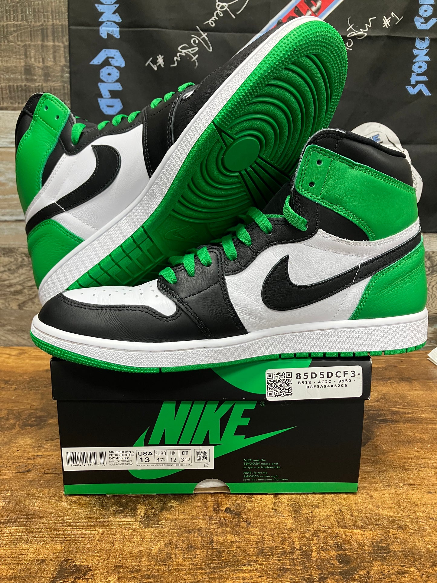 13-Jordan 1 Retro High OG Lucky Green