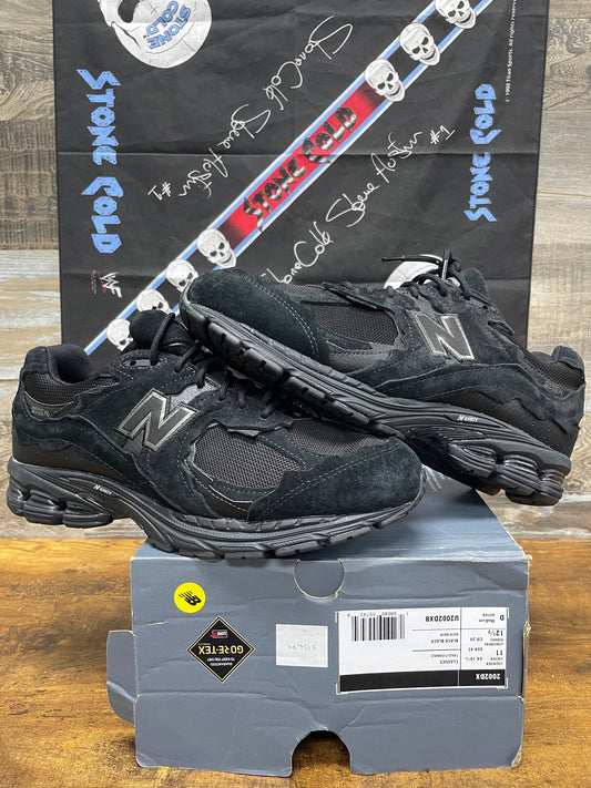 11-New Balance 2002R Protection Pack Black goretex