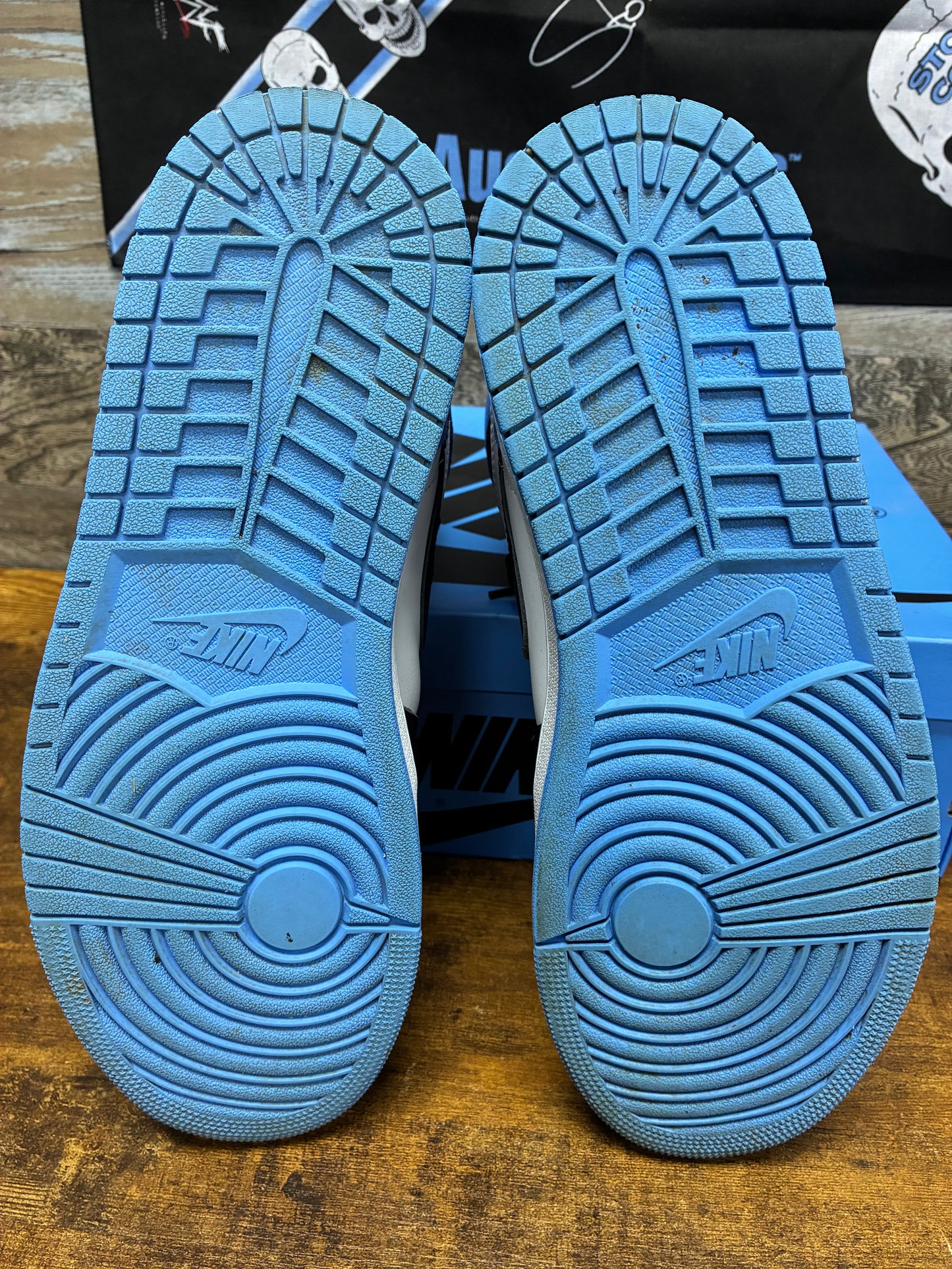 10.5 - Air Jordan 1 High UNC Toe