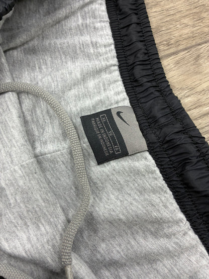 XL - Vintage Nike Lined Nylon Track pants