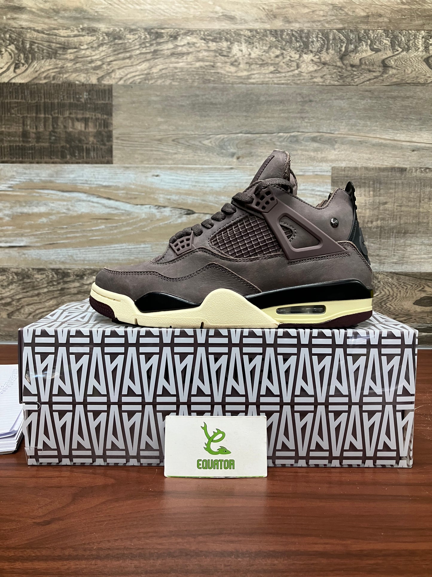 Jordan 4 Retro SP A Ma Maniére Violet Ore Size 7.5