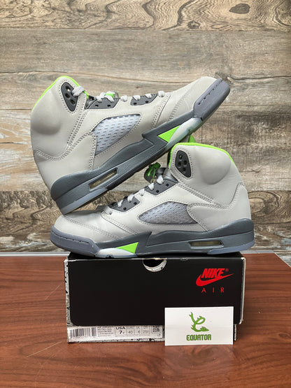 Jordan 5 Green Bean Size 7y