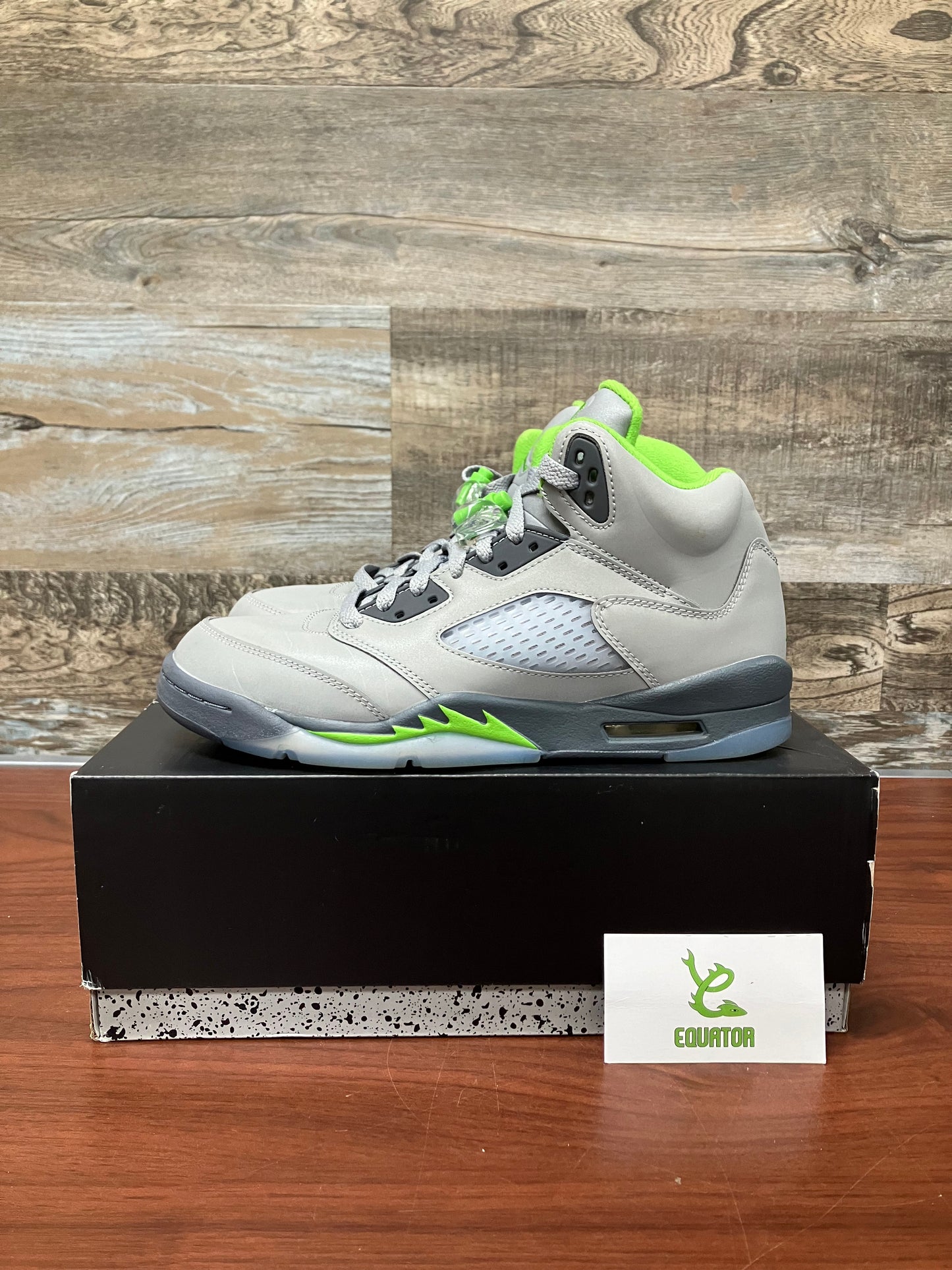 Jordan 5 Green Bean Size 7y