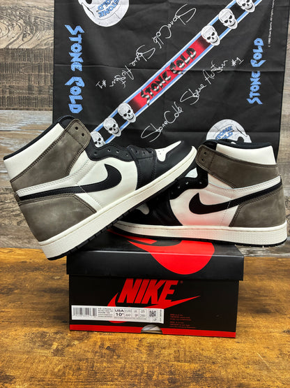 10.5 - Air Jordan 1 High Mocha