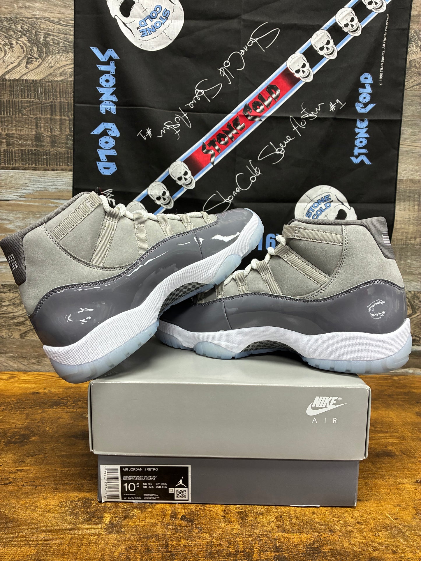 10.5 - Air Jordan 11 High Cool Grey