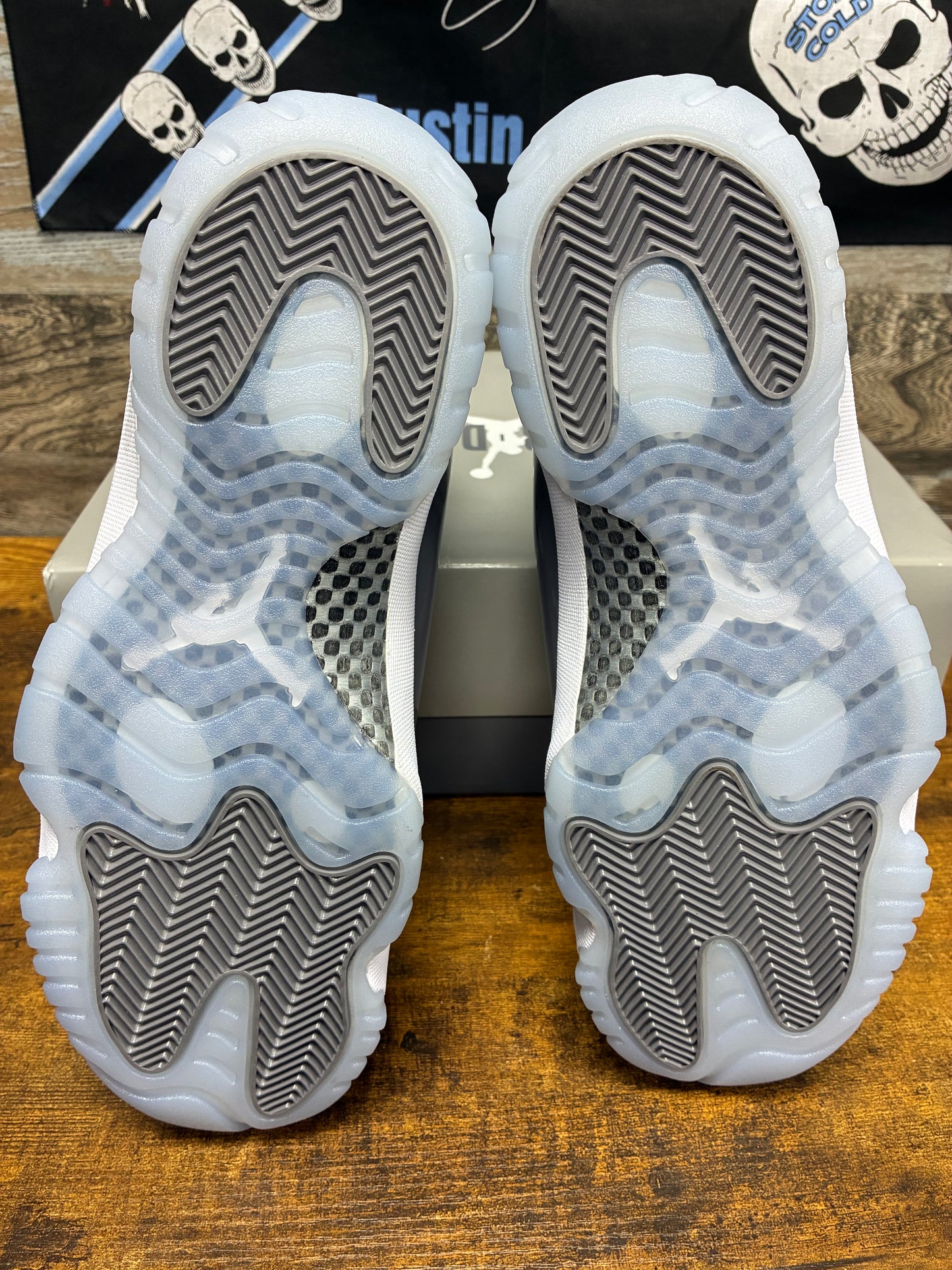 10.5 - Air Jordan 11 High Cool Grey
