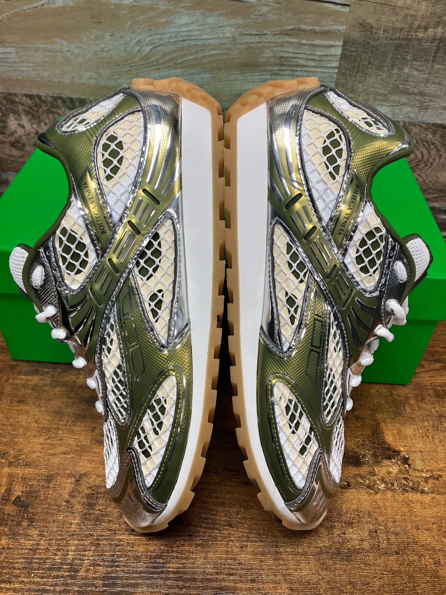 44-Bottega Veneta Orbit Sneaker Mud White