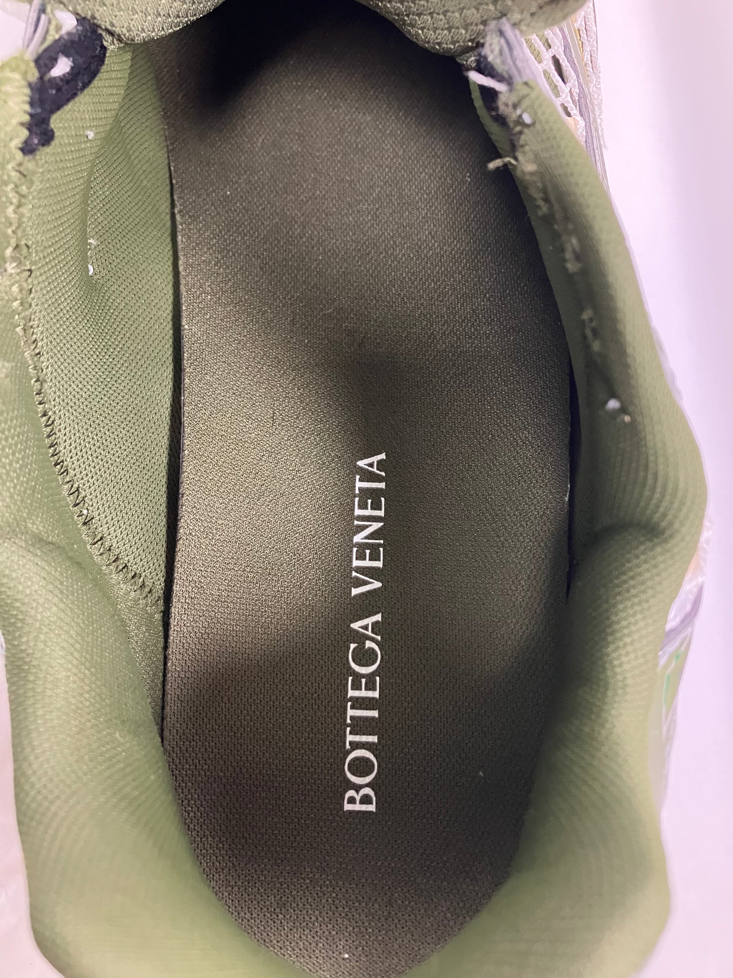 44-Bottega Veneta Orbit Sneaker Mud White