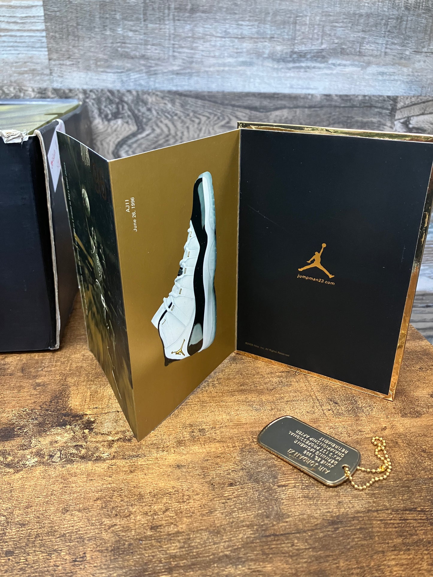 10-Air Jordan 11 Concord DMP