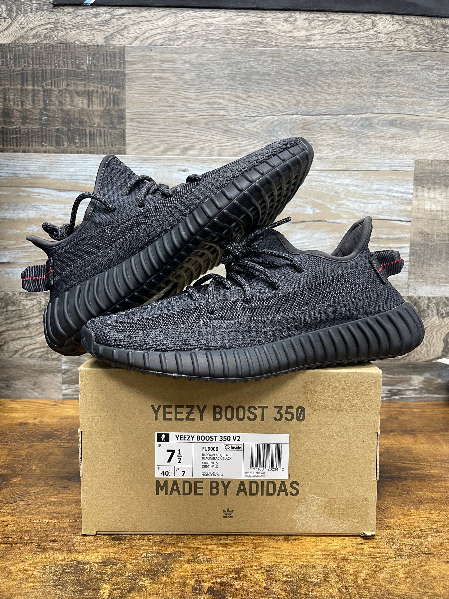 Adidas Yeezy Boost 350 V2 Black Non-Reflective Size 7.5