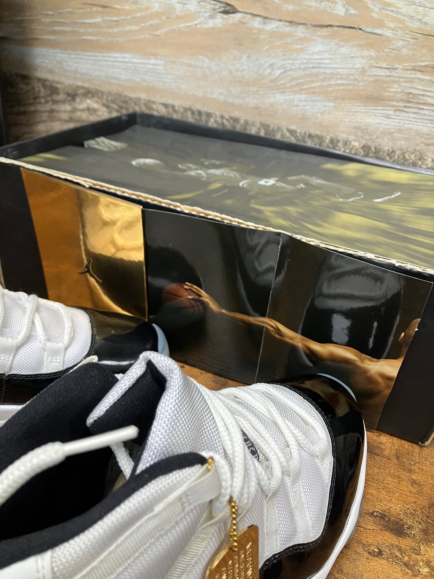 10-Air Jordan 11 Concord DMP