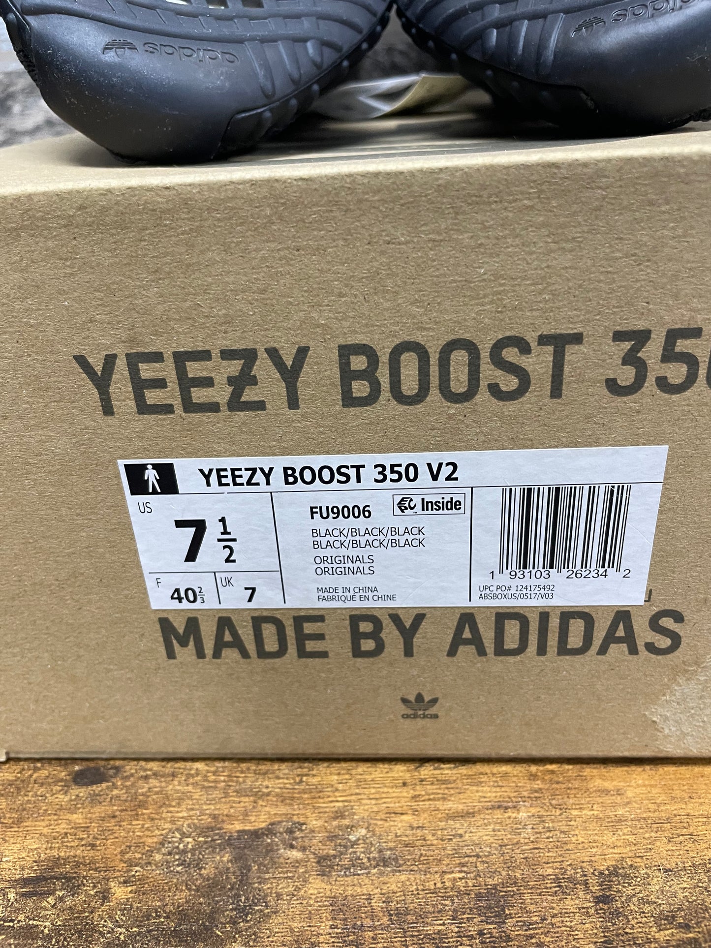 Adidas Yeezy Boost 350 V2 Black Non-Reflective Size 7.5