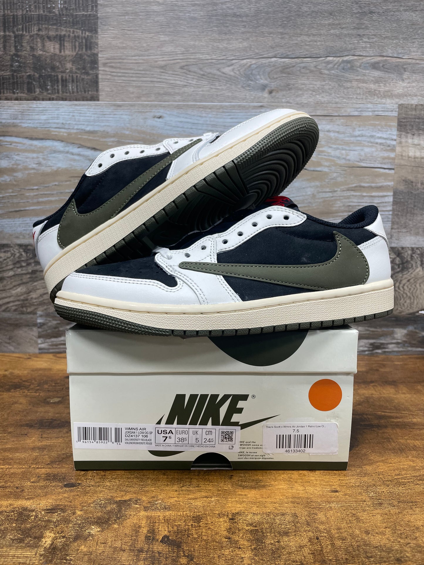 Jordan 1 Retro Low OG SP Travis Scott Olive 7.5W