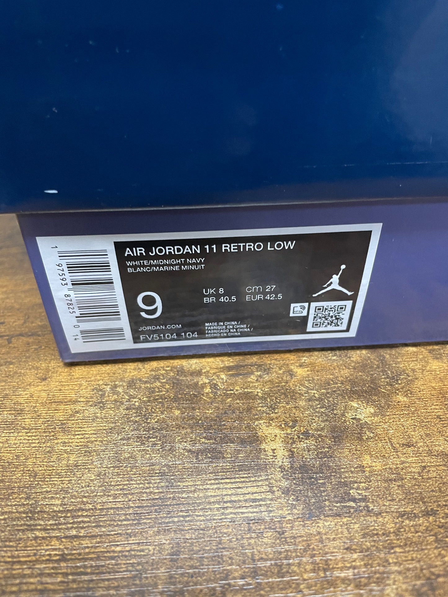 Jordan 11 Retro Low Diffused Blue Size 9