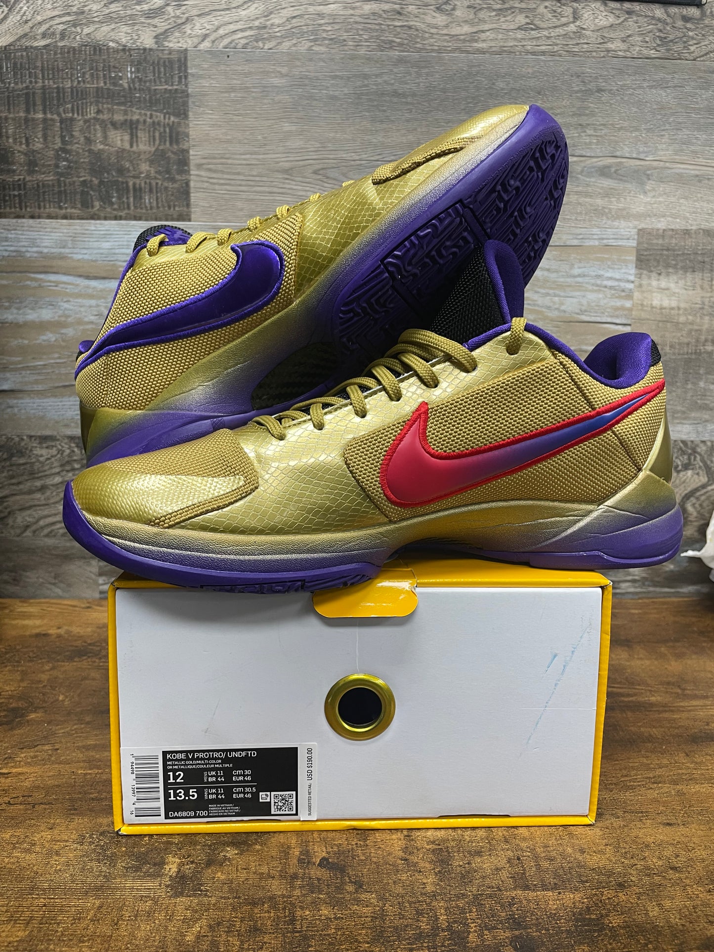 Nike Kobe V Protro Undefeated Hall of Fame Size 12