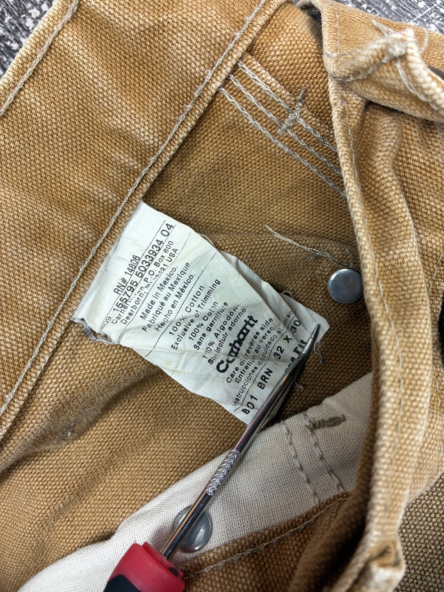 32 - Carhartt Double Knee Shorts