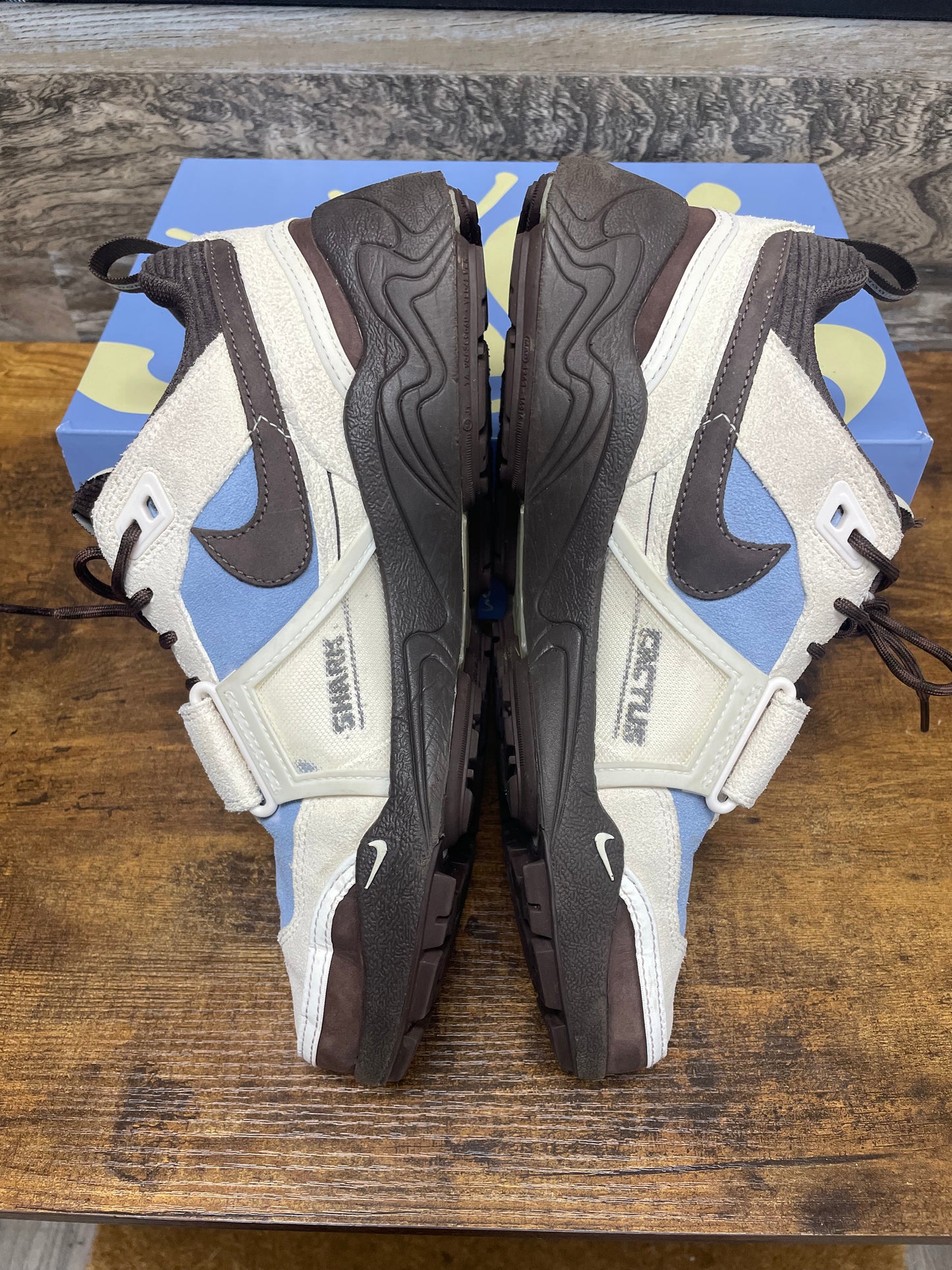 9.5-Travis Scott Nike Zoom Field Jaxx