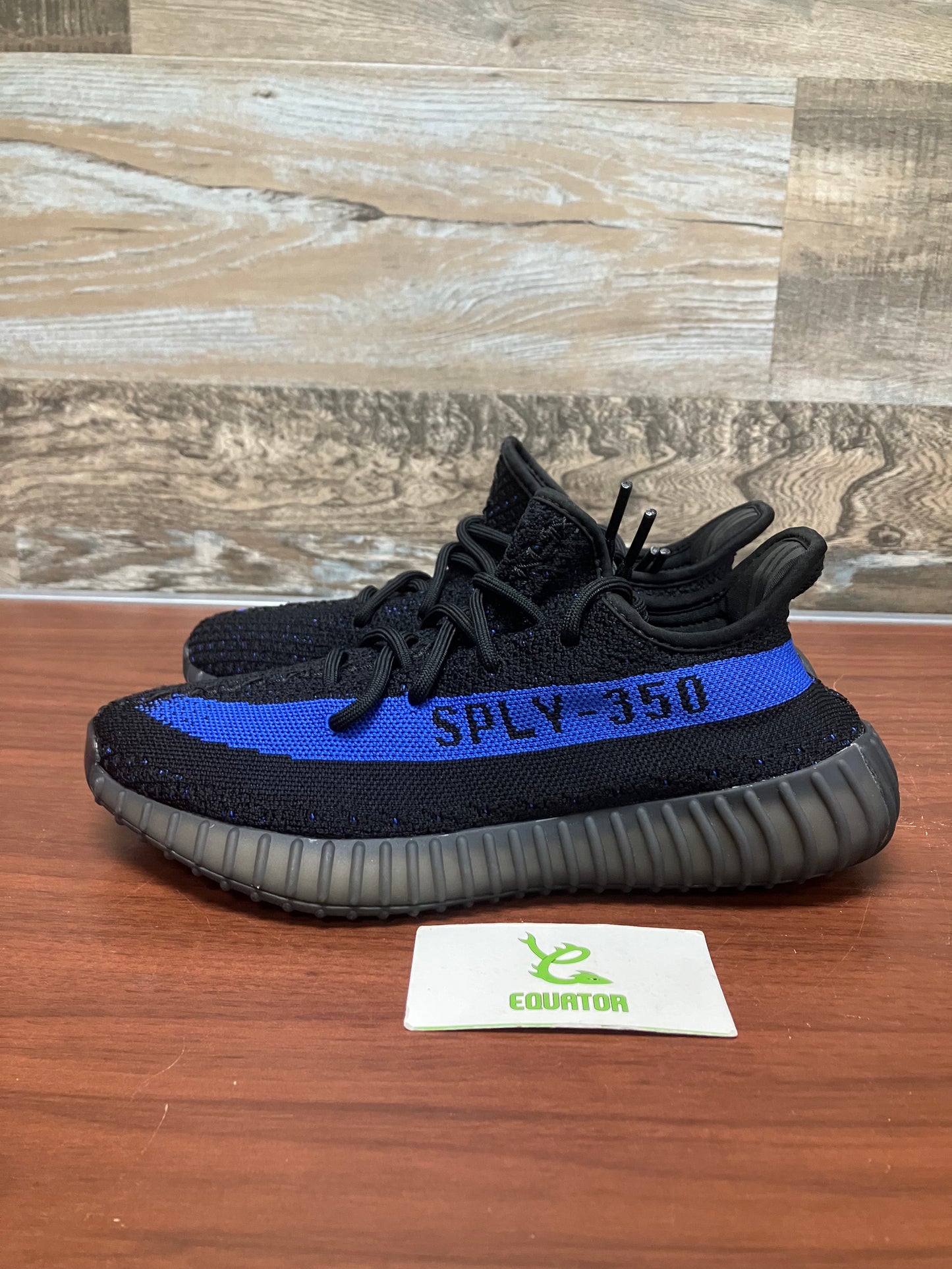 Adidas Yeezy Boost 350 V2 Dazzling Blue Size 7.5