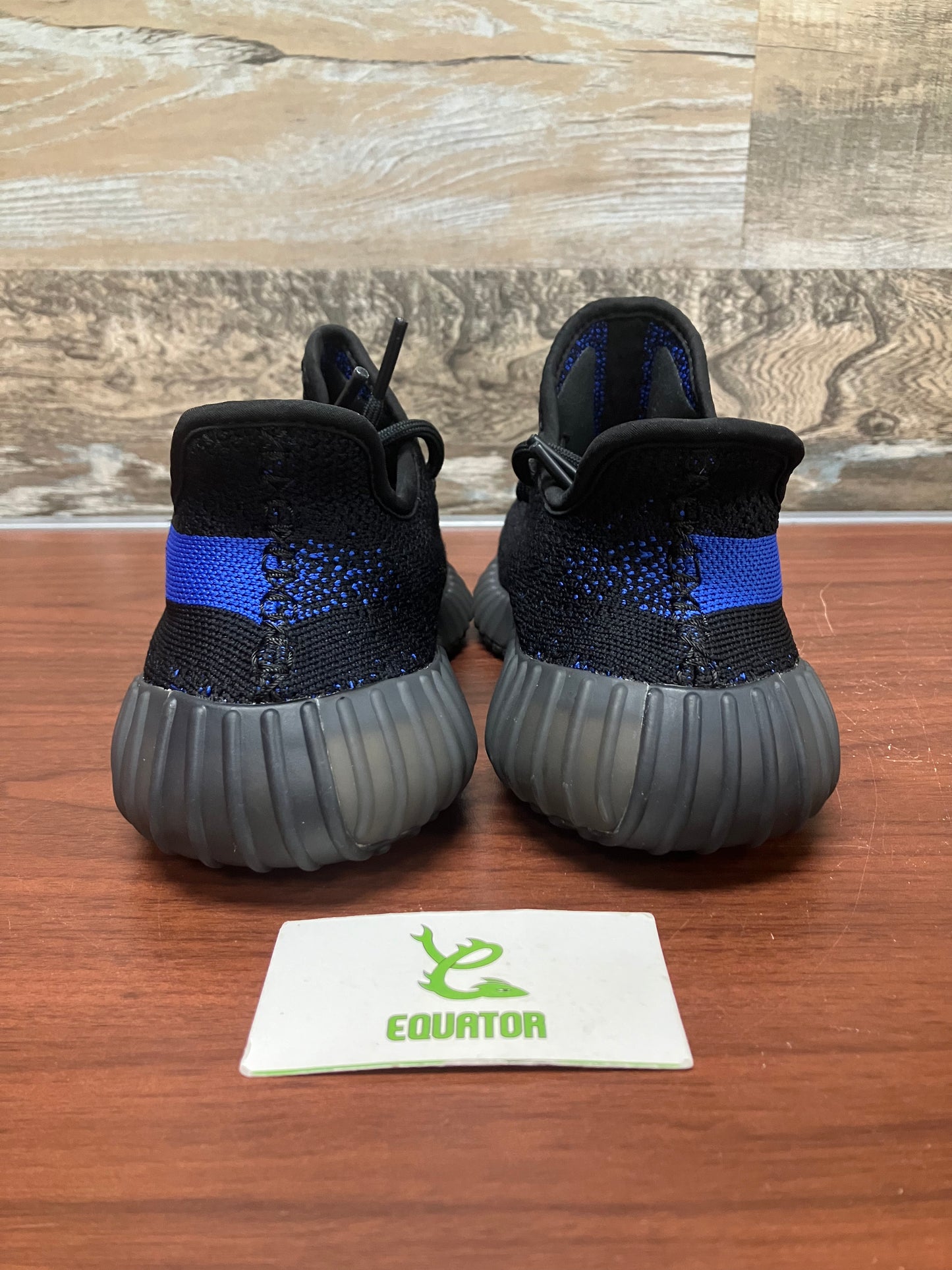 Adidas Yeezy Boost 350 V2 Dazzling Blue Size 7.5