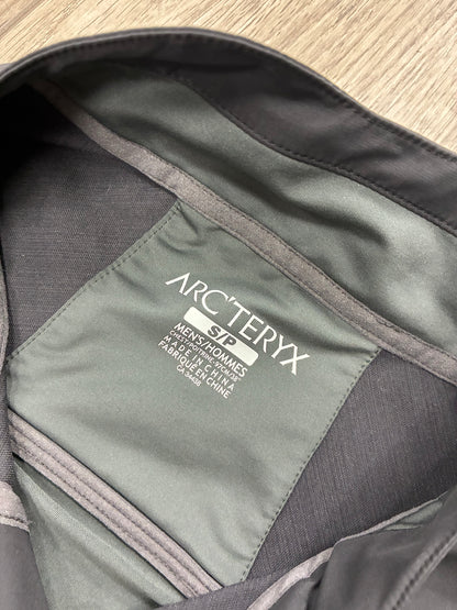 S - Arc’teryx Grey/Black Darter Jacket