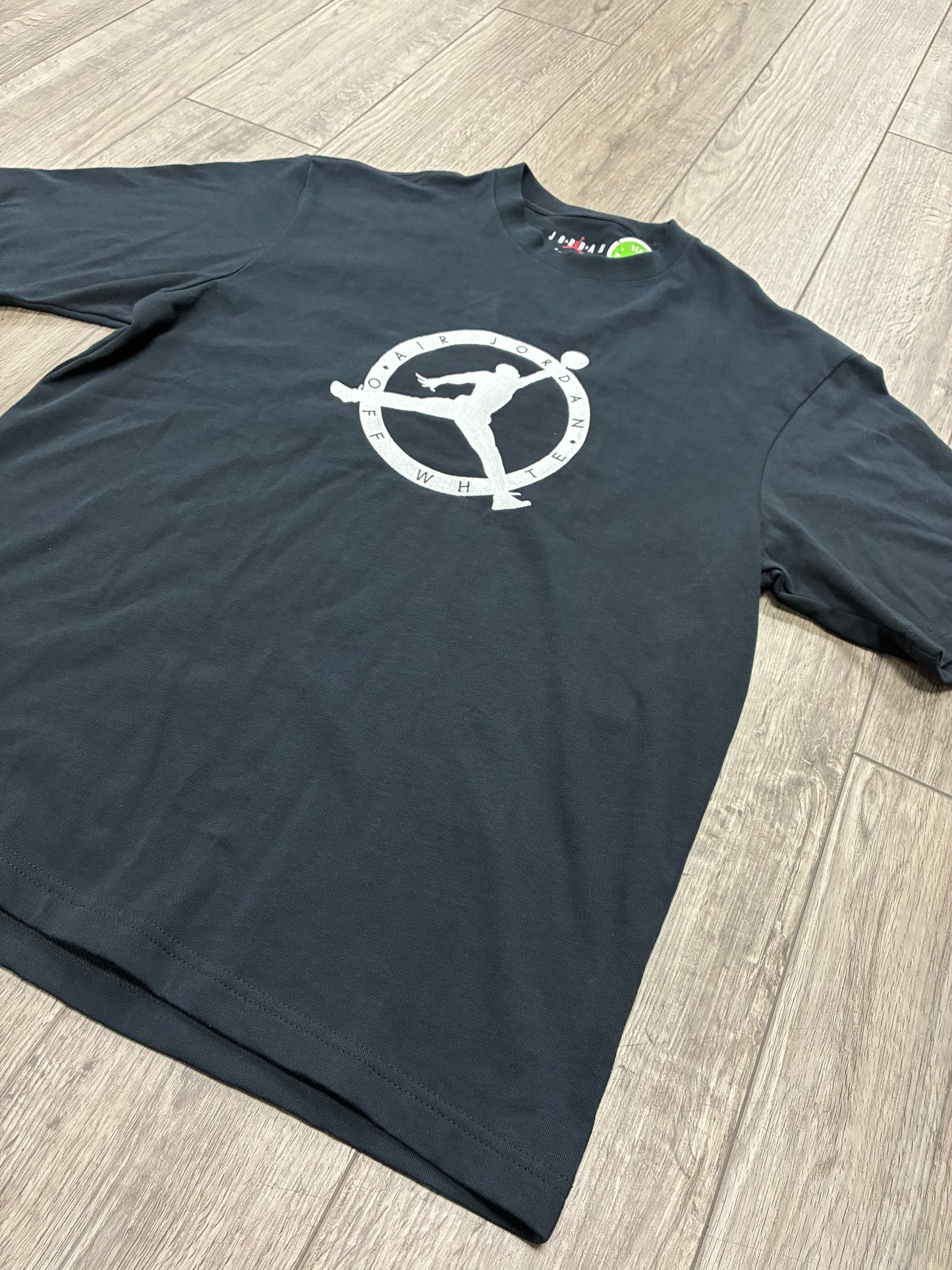 M - Air Jordan Off-White Black T-Shirt