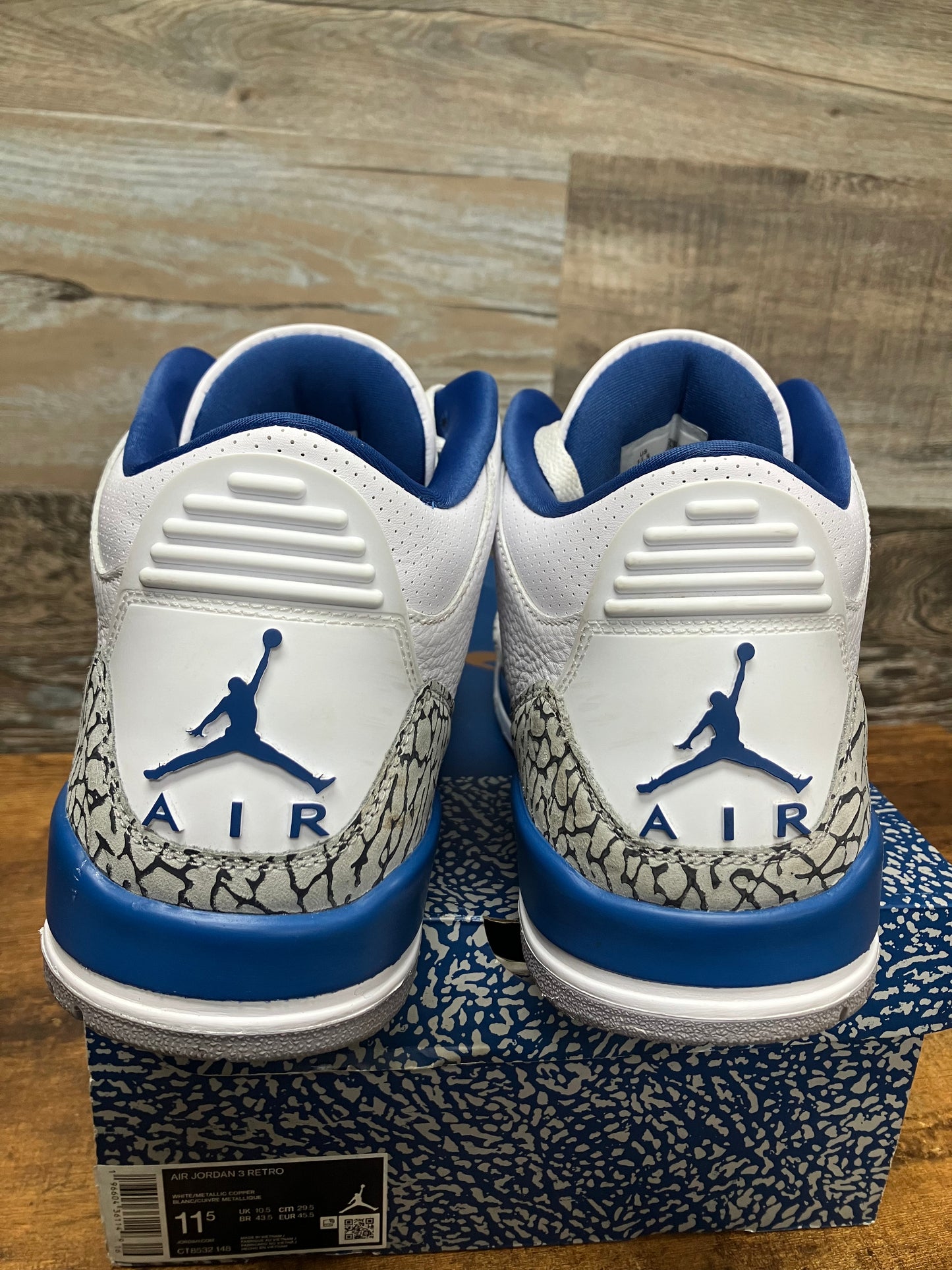 11.5-Air Jordan 3 Wizards