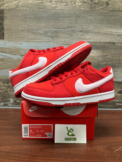 Nike Dunk Low Valentines Day 2024 GS Size 7Y