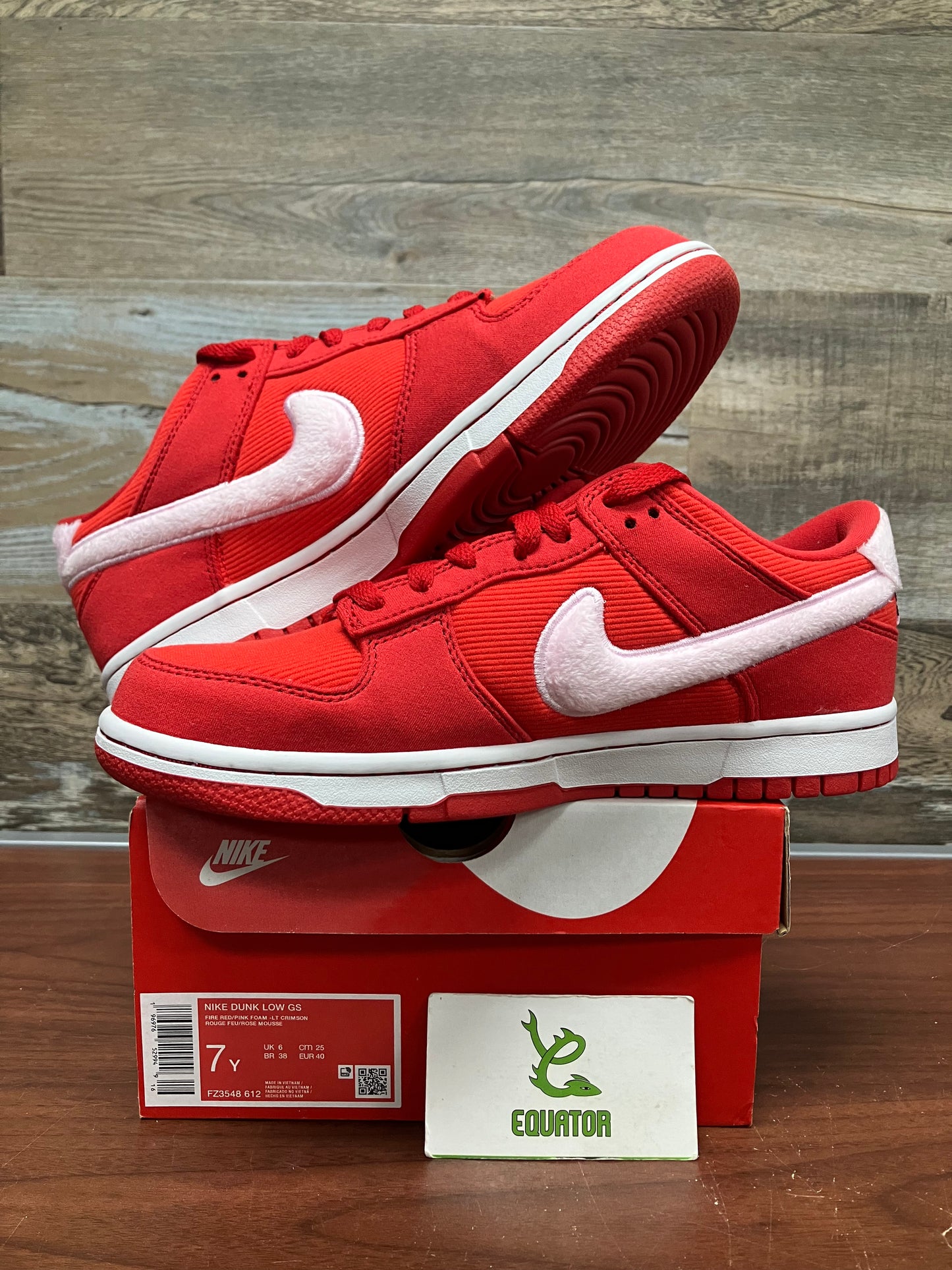 Nike Dunk Low Valentines Day 2024 GS Size 7Y