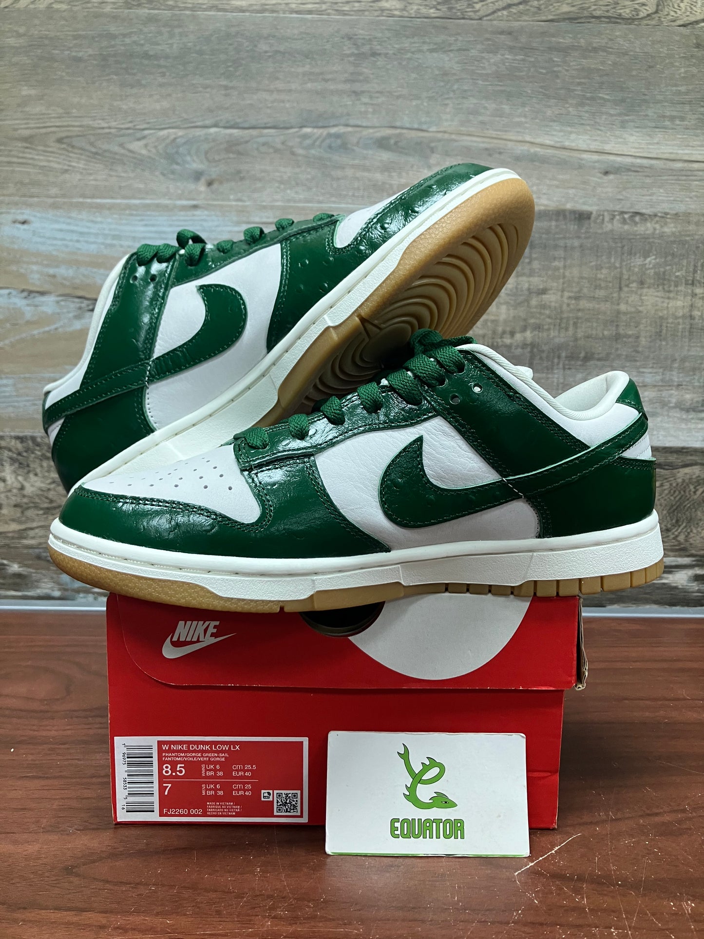 Nike Dunk Low LX Gorge Green Ostrich Size 8.5W/7M