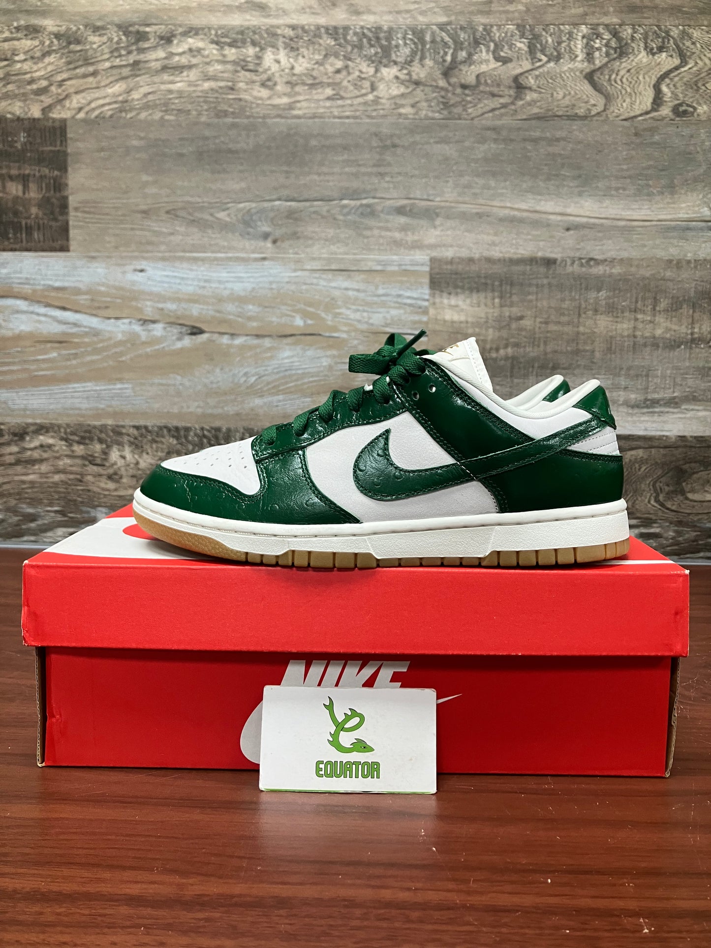 Nike Dunk Low LX Gorge Green Ostrich Size 8.5W/7M