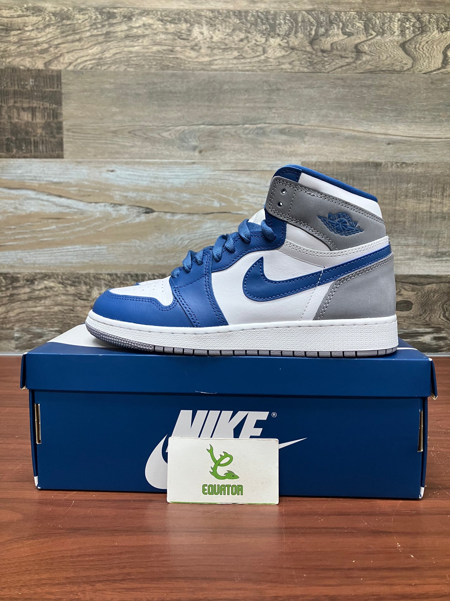 Jordan 1 Retro High OG True Blue GS Size 6.5Y