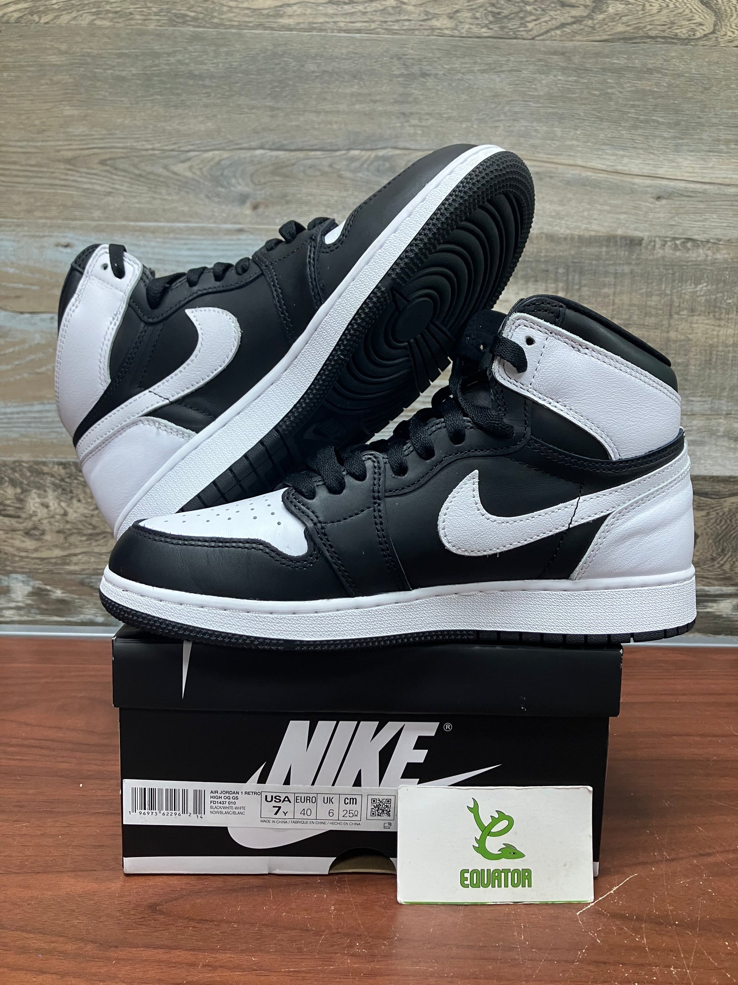 Jordan 1 Retro High OG Black White GS Size 7Y