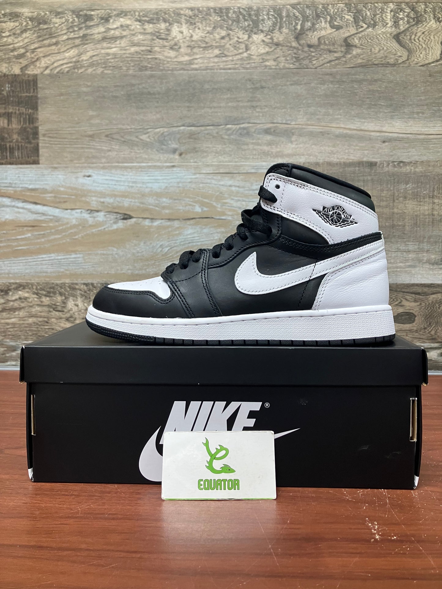 Jordan 1 Retro High OG Black White GS Size 7Y