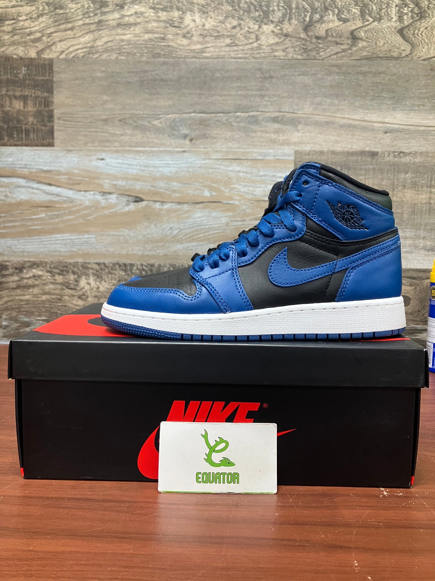 Jordan 1 Retro High OG Dark Marina Blue GS Size 5.5Y