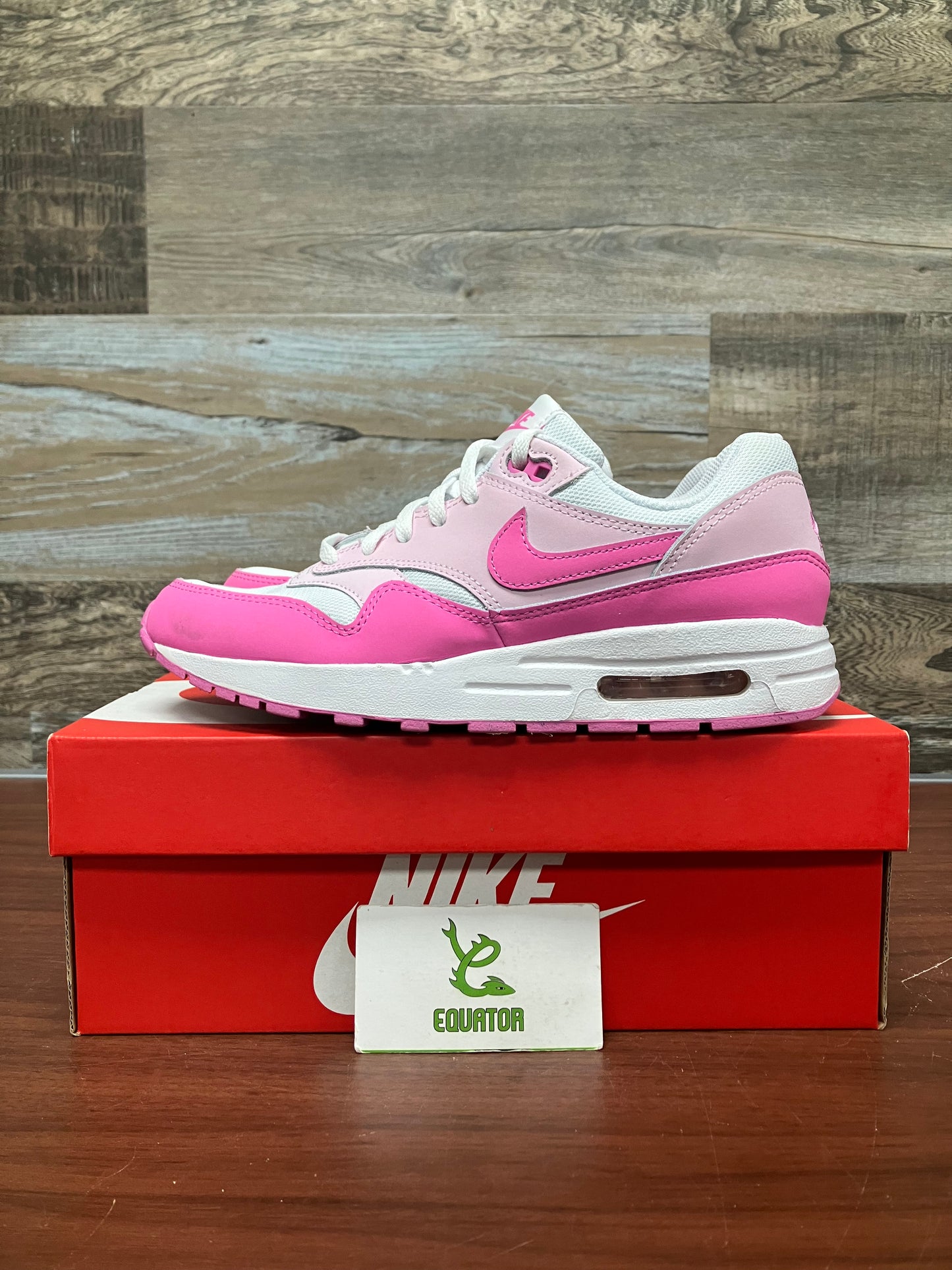 Nike Air Max 1 White Pink Foam GS Size 7Y